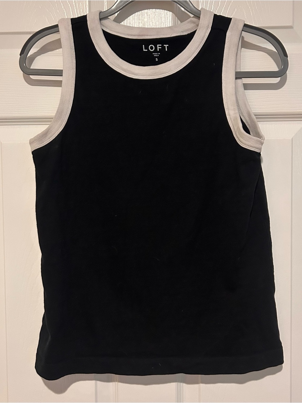 LOFT Contrast Ribbed Trim Ringer Tank Top Black and White small